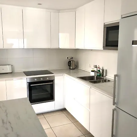 3 Bedrooms Luxury Apartment